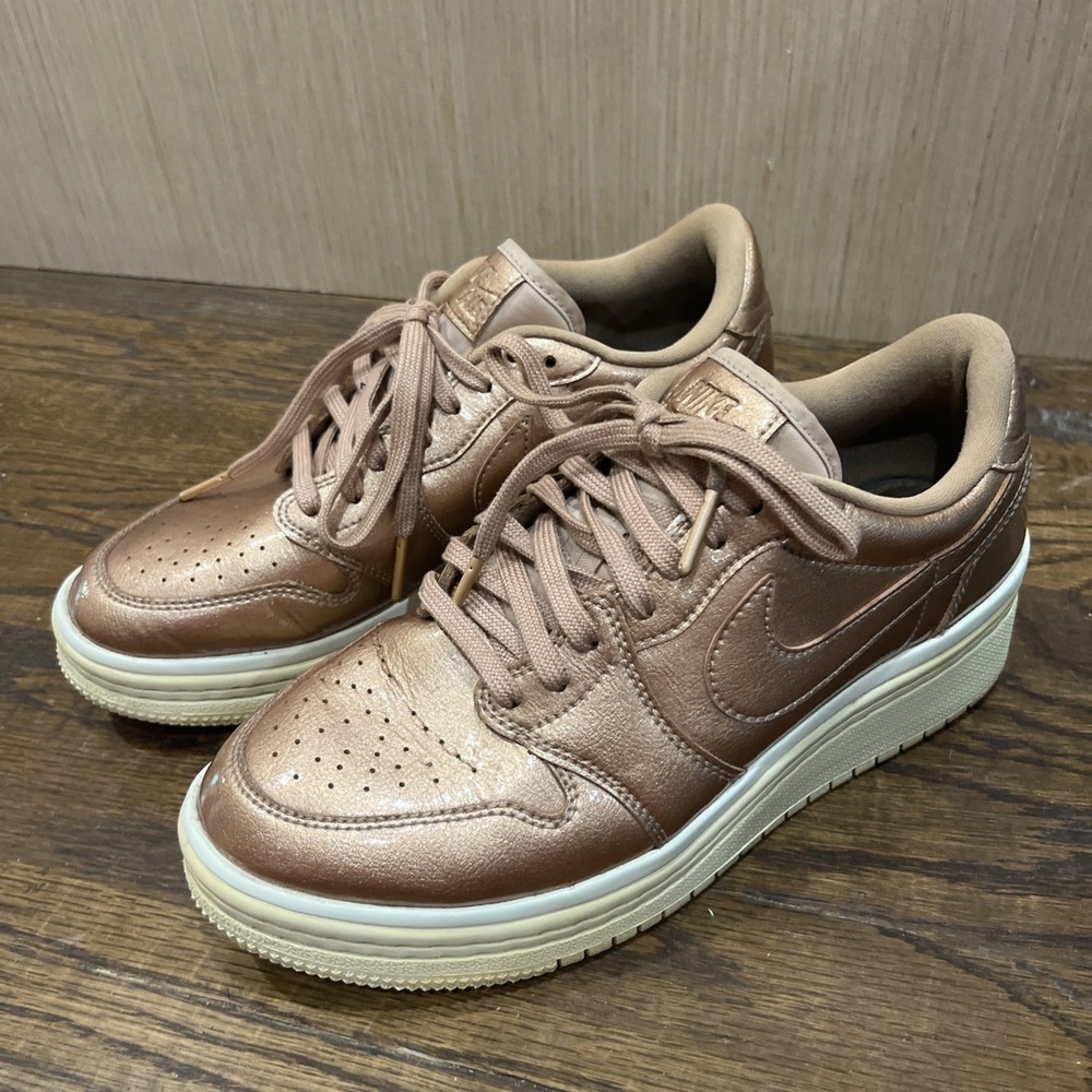 Nike Air Jordan 1 Retro Metallic Red Bronze Sneakers A01334-901 Womens 8.5 Shoes